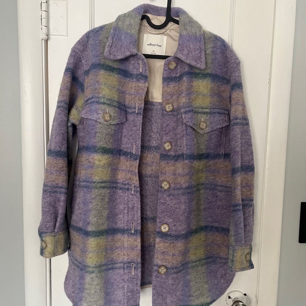 Aritzia Never Worn Wilfred Free The Ganna Shacket